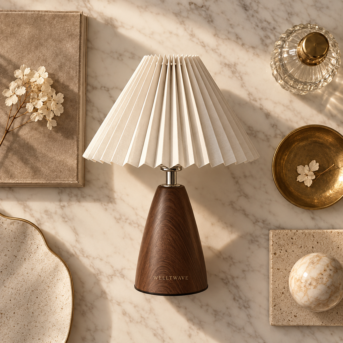 Svela Pleated Table Lamp