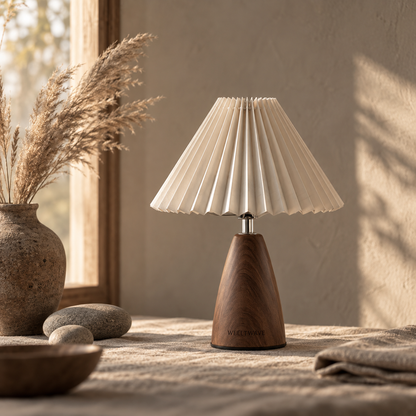 Svela Pleated Table Lamp